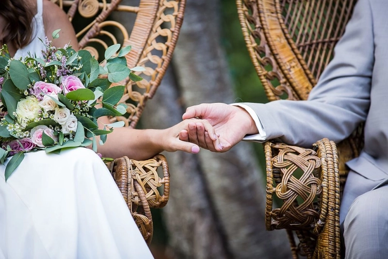 Le Mariage champêtre bohême de Samantha & Loïc au Domaine Le castelet dans le Tarn